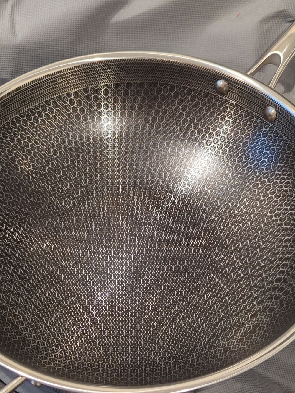 Hexclad 12" Wok With Lid - Picture 7 of 7